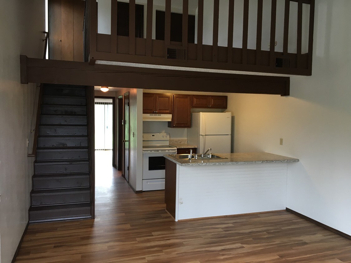 Kitchen/Loft - 808 Village Dr