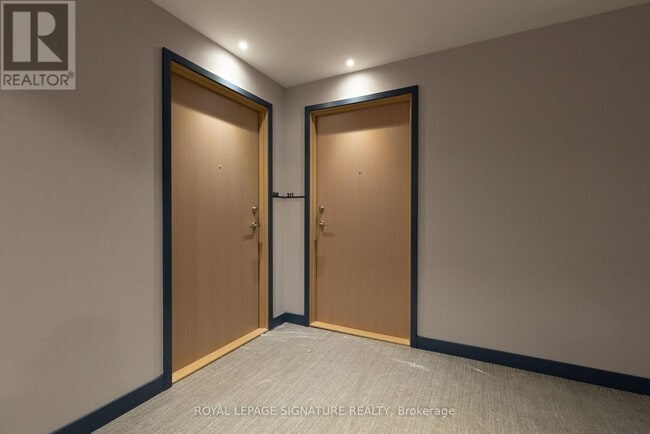 Building Photo - 395 Square One Dr