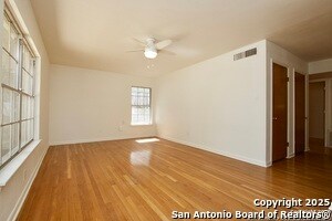 Foto del edificio - 922 Sumner Dr