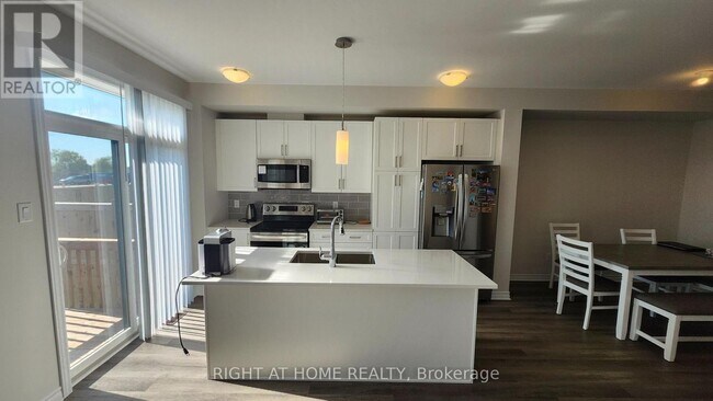 Building Photo - 515 Montjay Rd