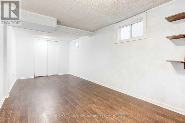 Building Photo - 50 Cartier Crescent