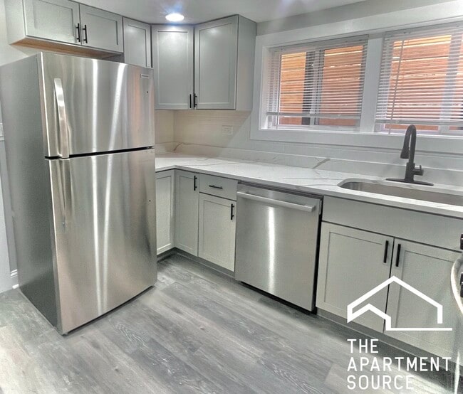 Foto del edificio - 2937 N Fairfield Ave