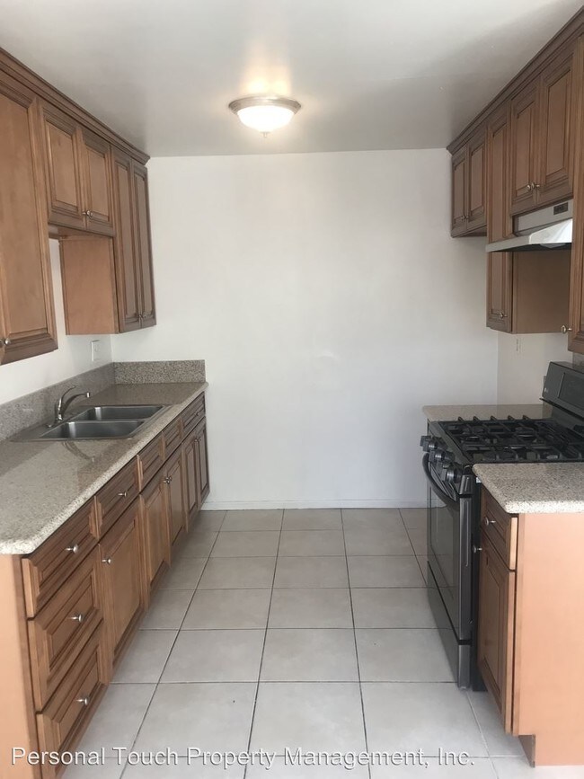 Foto del edificio - 1246 W 11th St