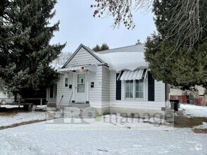 Building Photo - 1365 Scott Pl