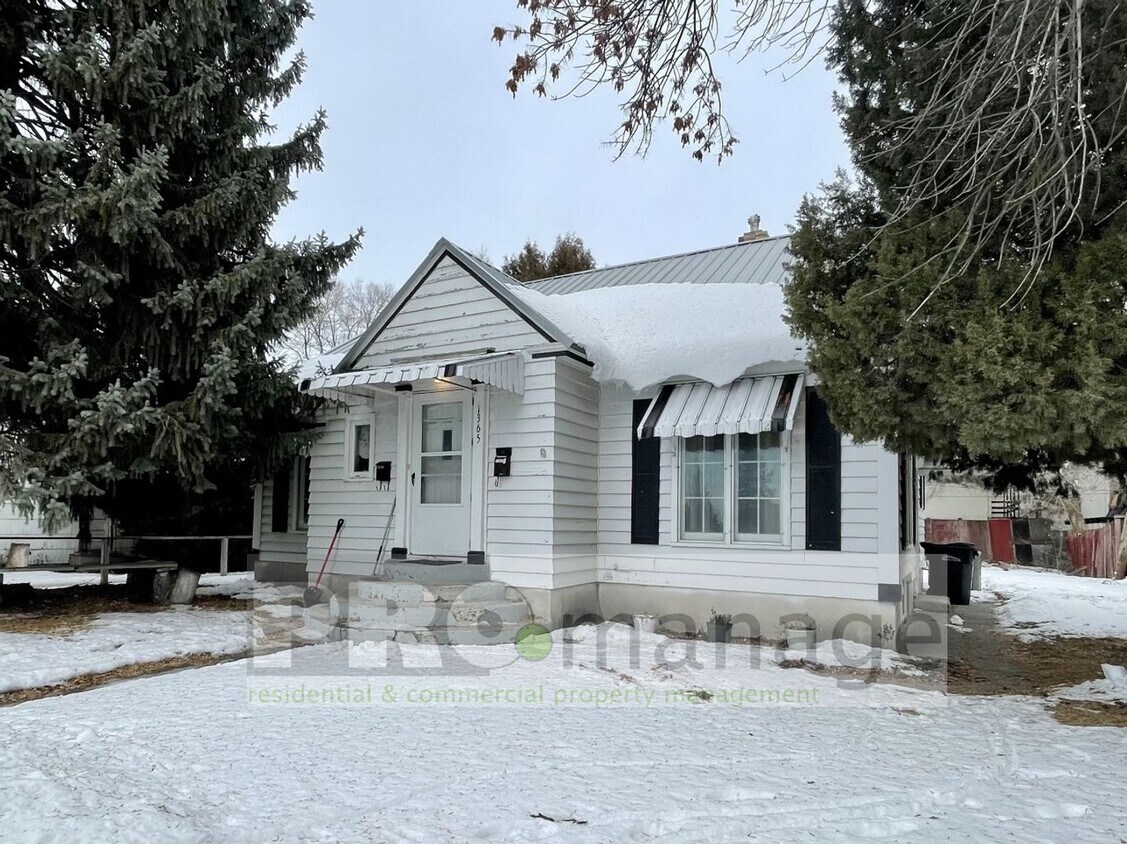 Foto principal - 1365 Scott Pl