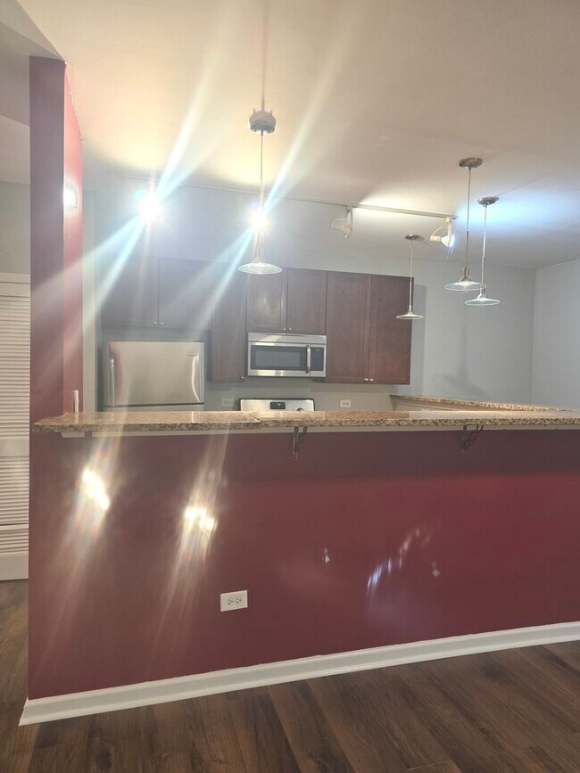 Foto del edificio - 736 S Kedzie Ave