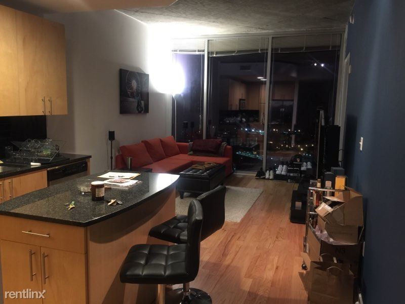 Primary Photo - 1 br, 1 bath Condo - The Avenue
