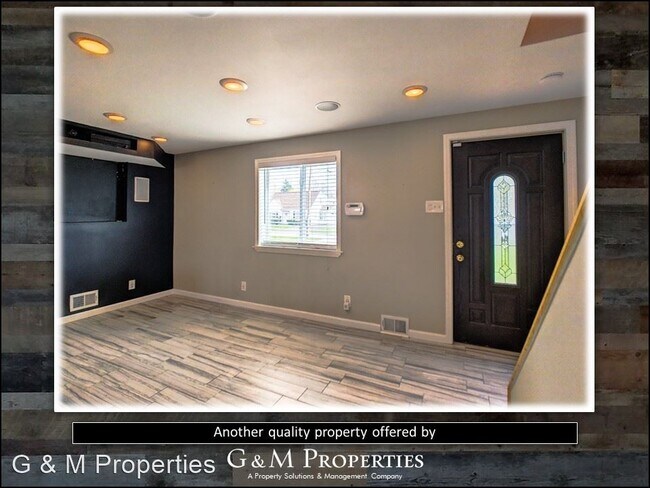 Building Photo - 4 br, 1 bath House - 42 Milford St.