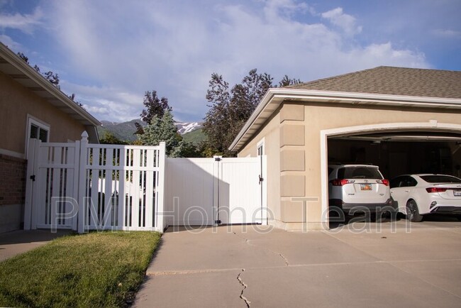Building Photo - 953 Wind River Way