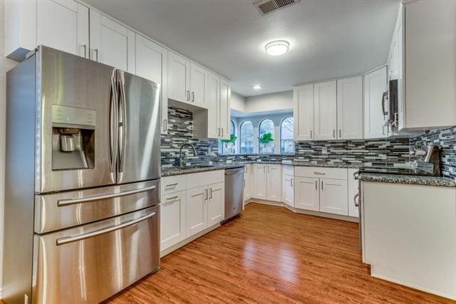 Foto del edificio - 10014 Silver Creek Rd