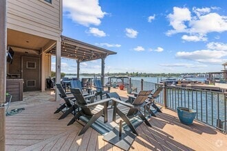 Building Photo - 335 Old Aqua Landing E