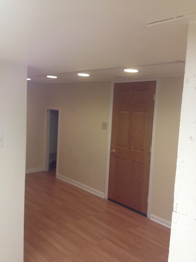 Foto del edificio - 5015 Wilcox Ave