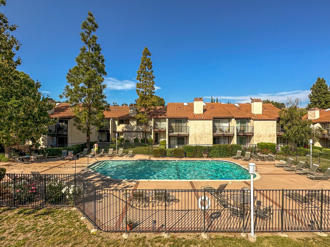 5536 Las Virgenes Rd, Calabasas, CA 91302 Townhome Rentals in
