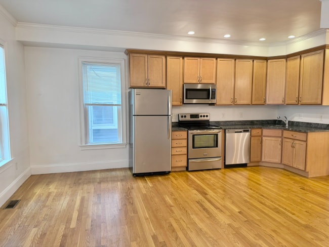 Photo - 157 M St Apartment