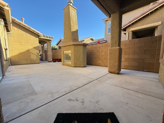 Building Photo - 8971 College Green St