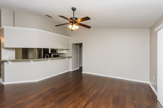 Building Photo - 3517 Jade Ln