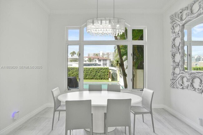Foto del edificio - 17001 Collins Ave