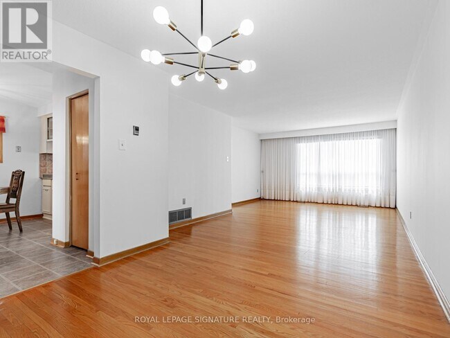 Photo du bâtiment - 33 Ladner Dr