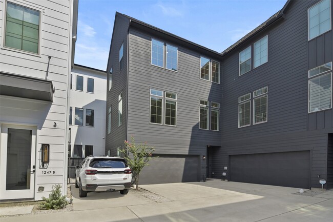 Building Photo - 1247 Peden St