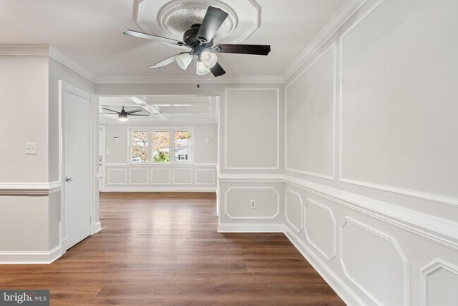 Foto del edificio - 4421 Kenwood Dr