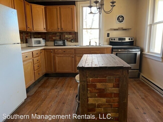 Building Photo - 4 br, 1 bath House - 5051 Tannery Rd