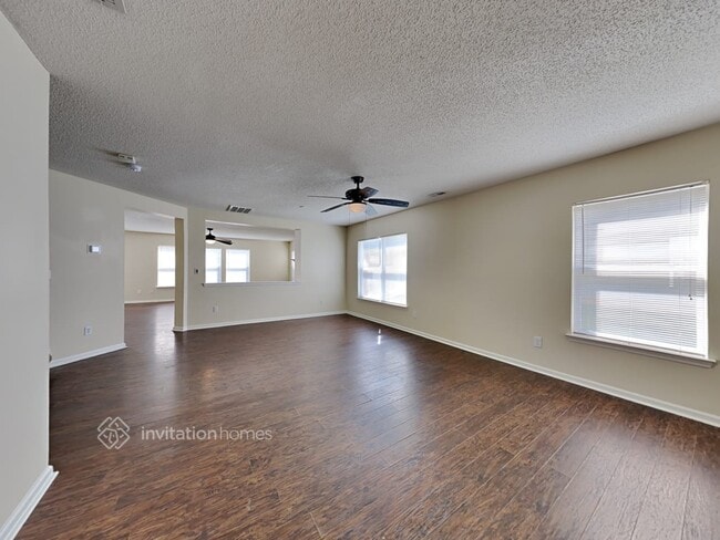 Building Photo - 168 Ranlo Ave