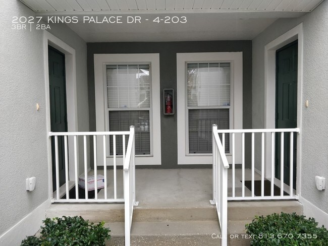 Building Photo - 2027 Kings Palace Dr