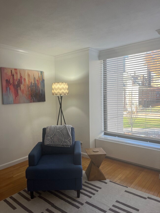 Building Photo - 1 Gold St