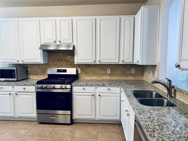 Building Photo - 127 N Willow Point Cir