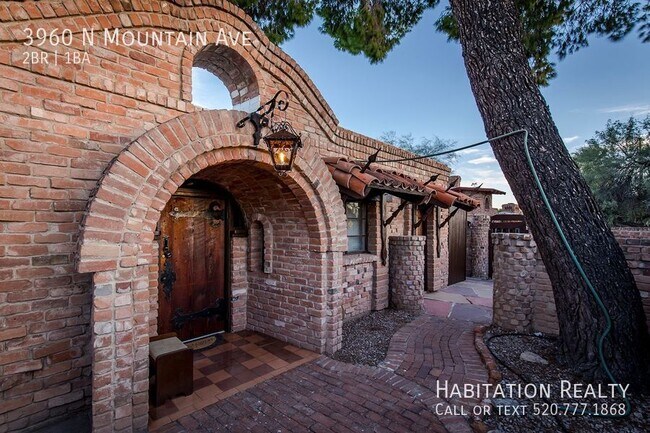 Foto del edificio - Rare opportunity to rent this historic cas...