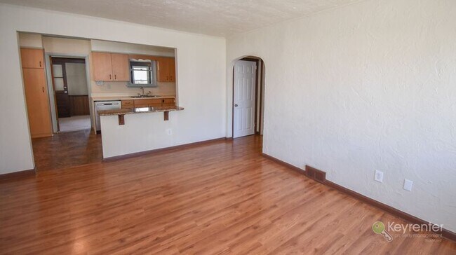 Foto del edificio - 3528 Carnarvon Ave