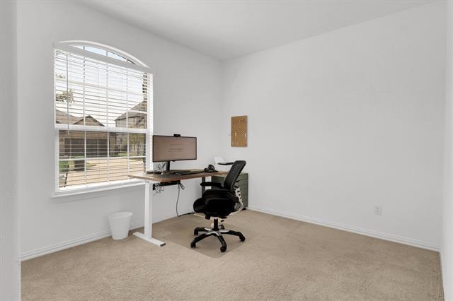 Building Photo - 1828 Roadrunner Dr