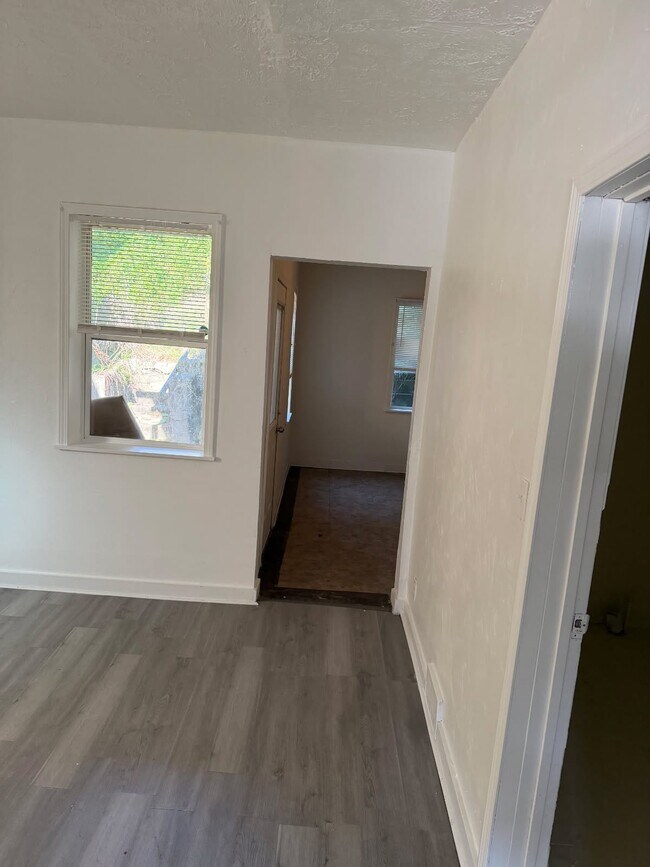 Foto del edificio - 730 Middle Ave