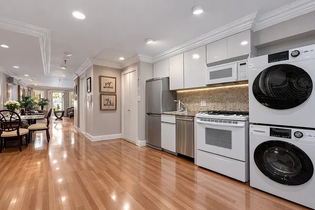 Foto del edificio - 163 E 71st St