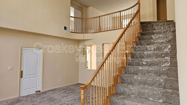 Building Photo - 2068 Eucalyptus Way