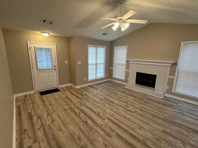 Foto del edificio - Wonderful 3 Bed 2 Bath Home in Covington w...