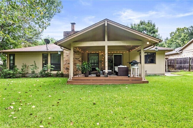 Building Photo - 3408 Rain Forest Dr