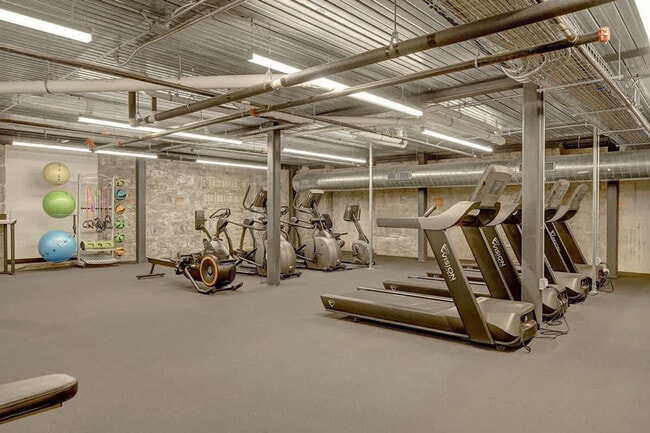 Foto del edificio - 1009 W Juneau Ave