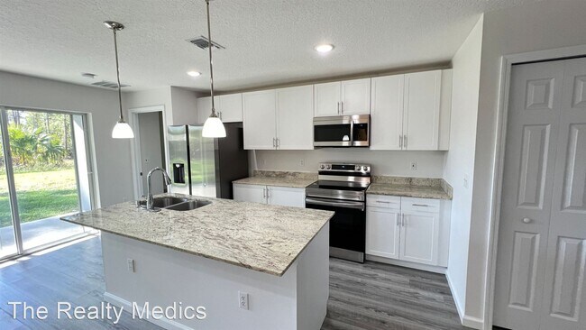 Foto del edificio - 4 br, 2 bath House - 1382 Defender St NW