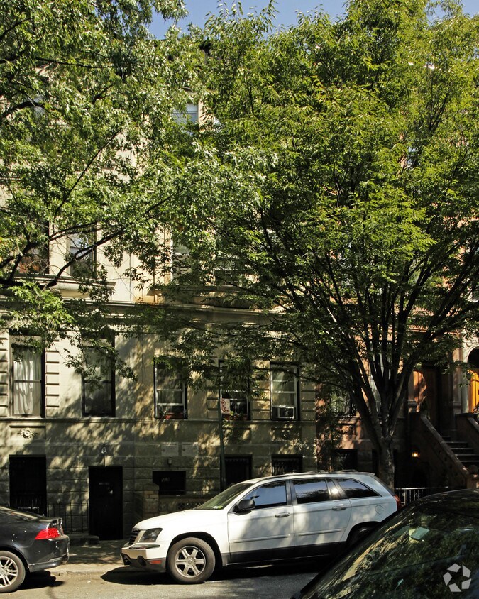 Building Photo - 519 W 149th St