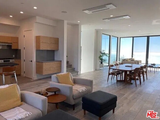 Foto del edificio - 26309 Lockwood Rd