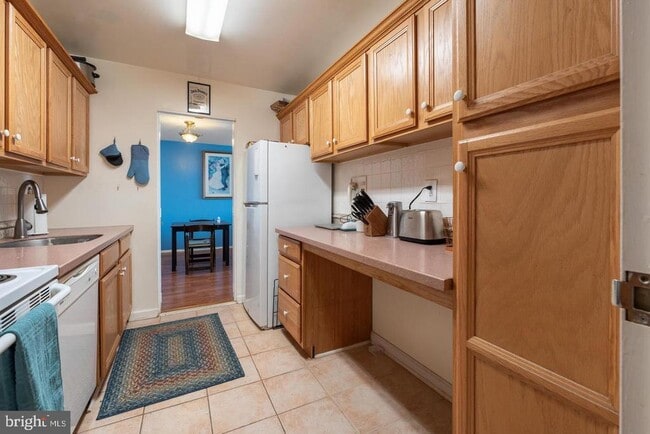 Building Photo - 9701 Fields Rd