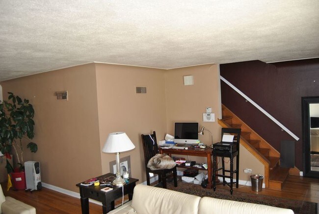 Building Photo - 2053 Quitman St