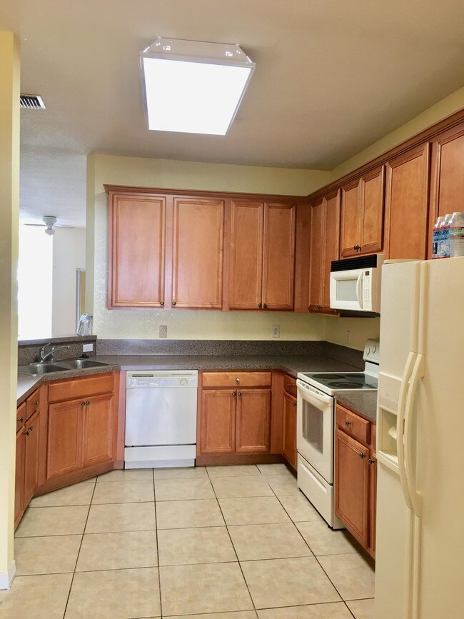 Building Photo - 3112  Grandiflora Drive  Greenacres FL 33467