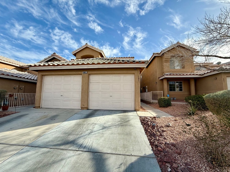 Foto principal - 8045 Astrology Ct