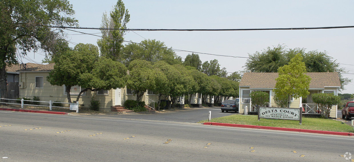 Building Photo - The Delta Court Apartments