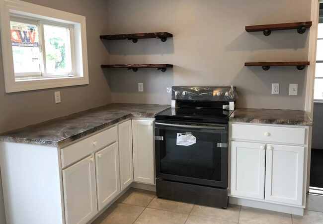 Foto del edificio - 402 W Ferry St