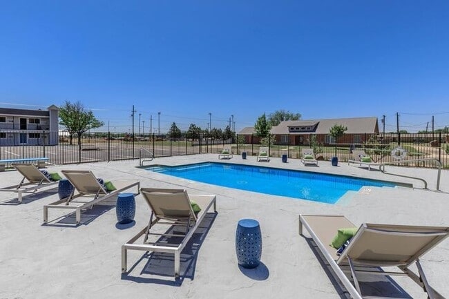 Building Photo - Oak Creek Apartments