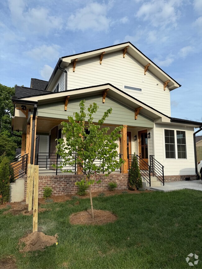 Building Photo - 201 Oriel Ave
