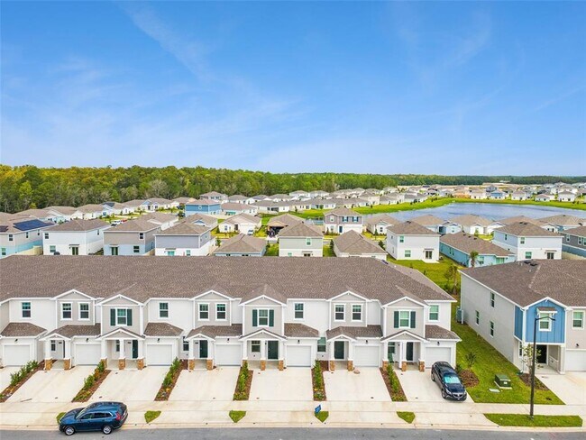 Building Photo - 2701 Skyline Lp